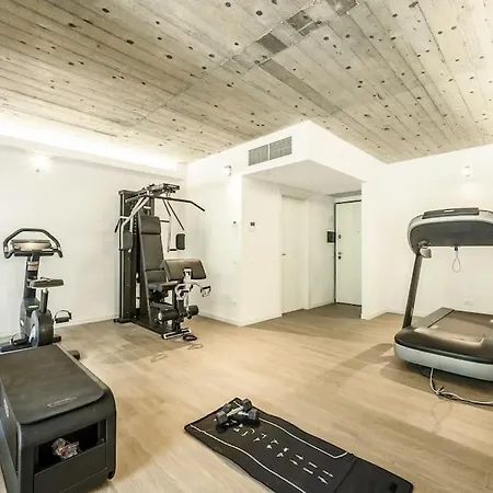 Duomo - Jacuzzi E Terrazzo - Cinema - Free Parking - Gym ヴィラ *
