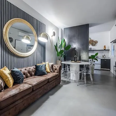 Βίλα Duomo - Jacuzzi E Terrazzo - Cinema - Free Parking - Gym *