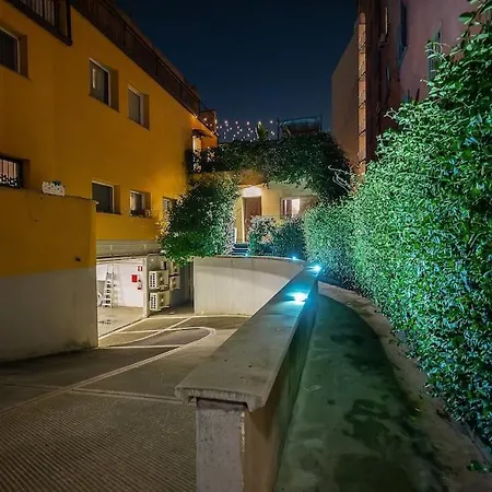 ヴィラ Duomo - Jacuzzi E Terrazzo - Cinema - Free Parking - Gym ミラノ