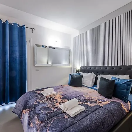 Duomo - Jacuzzi E Terrazzo - Cinema - Free Parking - Gym ヴィラ ミラノ