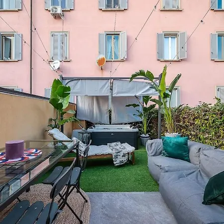 Duomo - Jacuzzi E Terrazzo - Cinema - Free Parking - Gym ヴィラ *
