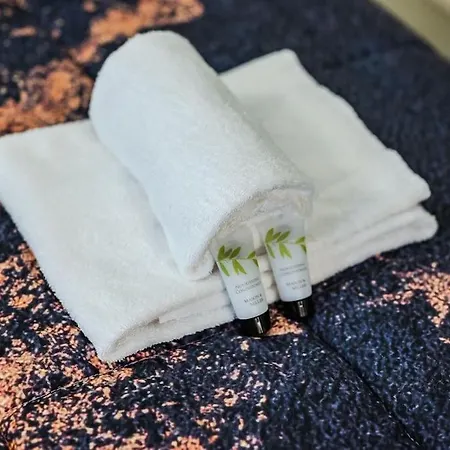 Βίλα Duomo - Jacuzzi E Terrazzo - Cinema - Free Parking - Gym *