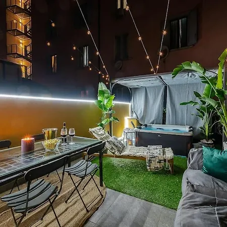 Duomo - Jacuzzi E Terrazzo - Cinema - Free Parking - Gym * ミラノ