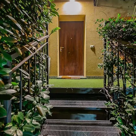 ヴィラ Duomo - Jacuzzi E Terrazzo - Cinema - Free Parking - Gym