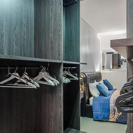 Duomo - Jacuzzi E Terrazzo - Cinema - Free Parking - Gym Villa Milano