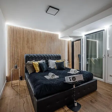 Duomo - Jacuzzi E Terrazzo - Cinema - Free Parking - Gym Villa Milano